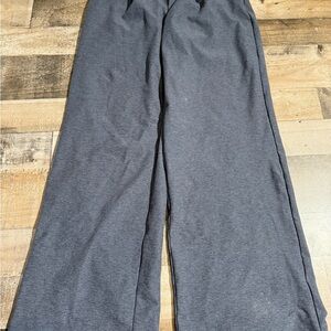 Vuori Women’s Wide Leg‎ Lounge Pants Gray Size Large Stretch Pull On